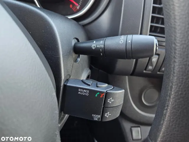 RENAULT Trafic L2H1 Pack Clim (1200)