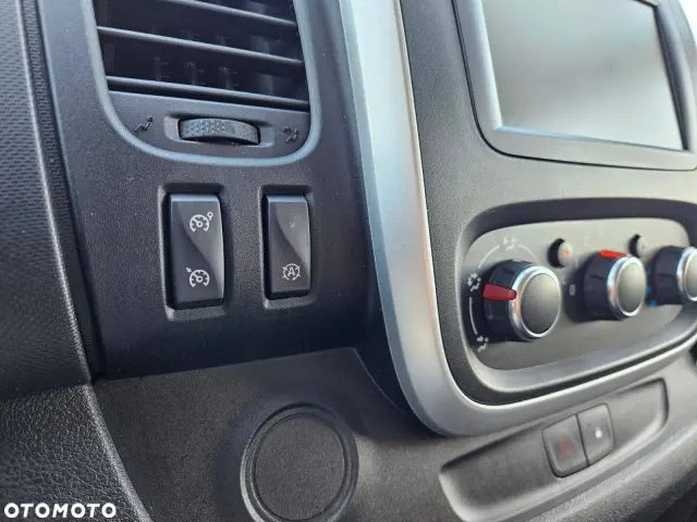 RENAULT Trafic L2H1 Pack Clim (1200)