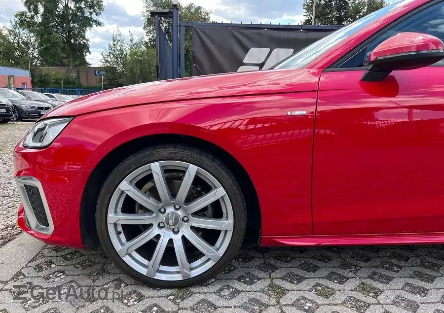 AUDI A4 Avant 35 TFSI S line