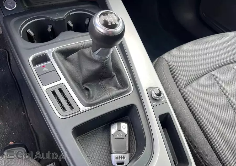 AUDI A4 Avant 35 TFSI S line