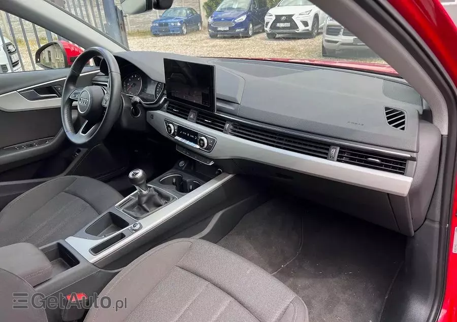 AUDI A4 Avant 35 TFSI S line