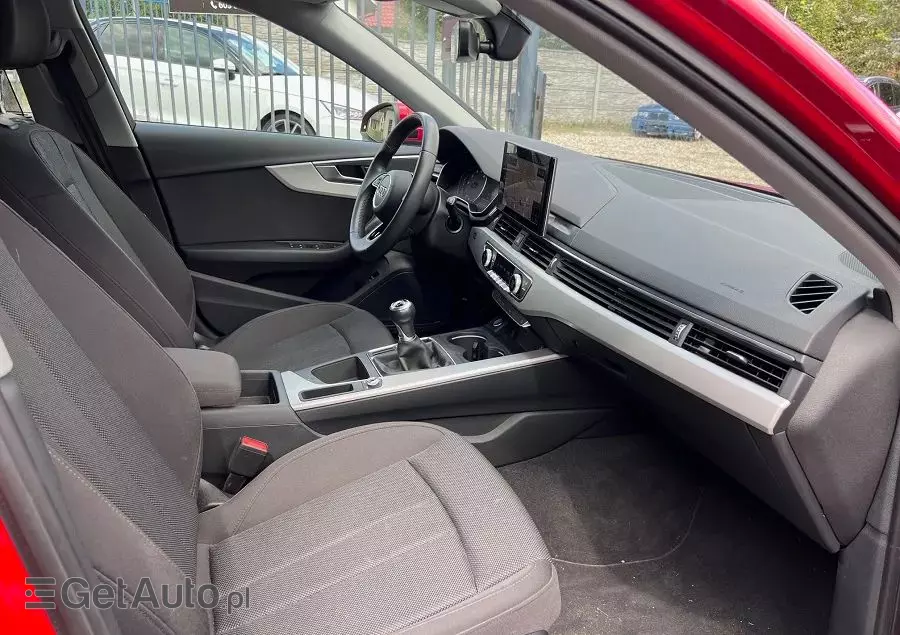 AUDI A4 Avant 35 TFSI S line