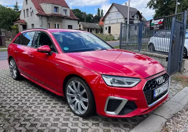 AUDI A4 Avant 35 TFSI S line