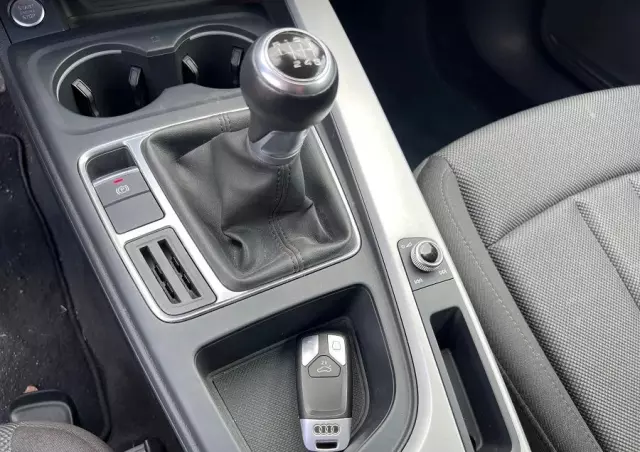 AUDI A4 Avant 35 TFSI S line