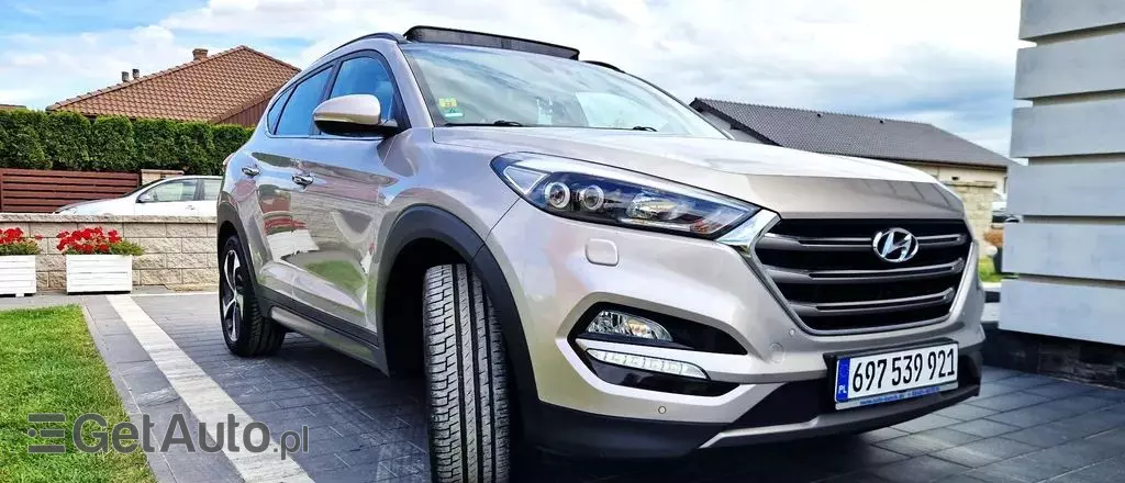 HYUNDAI Tucson 