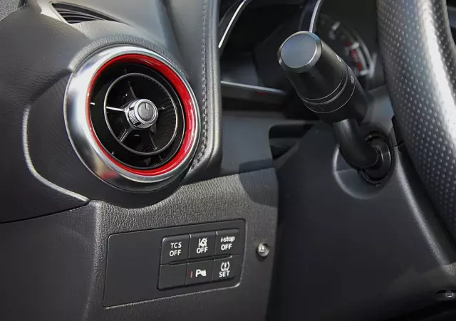 MAZDA CX-3 2.0 Skypassion AWD