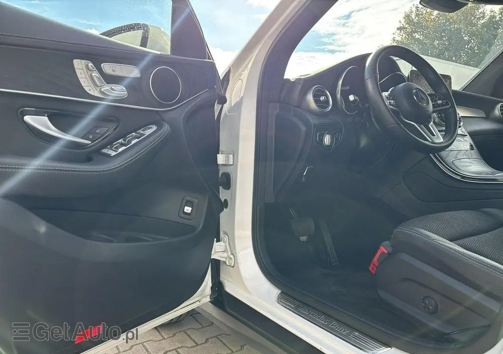 MERCEDES-BENZ GLC 200 d 4-Matic