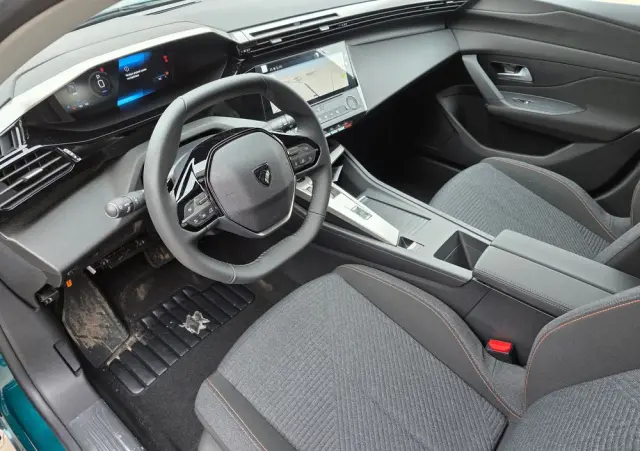 PEUGEOT 308 1.5 BlueHDi Business S&S EAT8