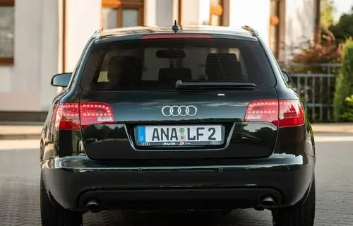 AUDI A6 