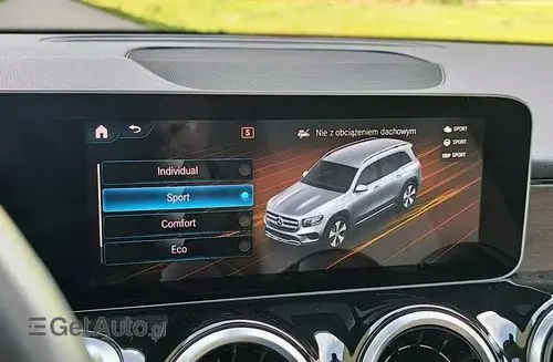 MERCEDES-BENZ GLB 