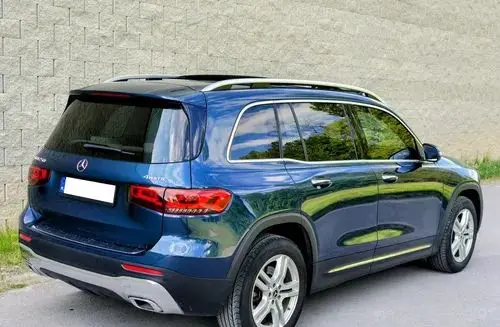 MERCEDES-BENZ GLB 