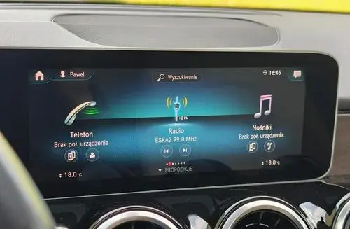 MERCEDES-BENZ GLB 