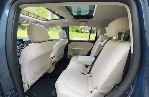 MERCEDES-BENZ GLB 