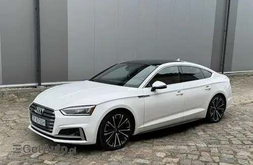 AUDI S5 