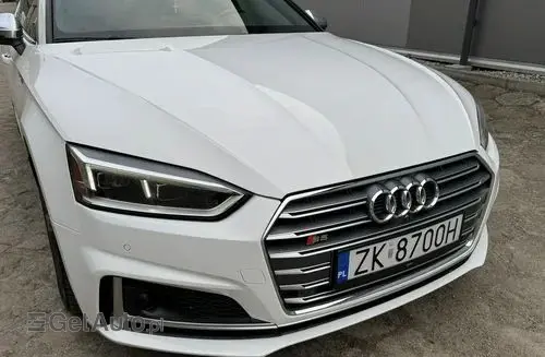 AUDI S5 