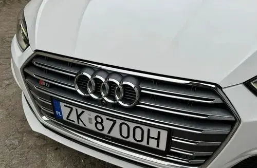 AUDI S5 