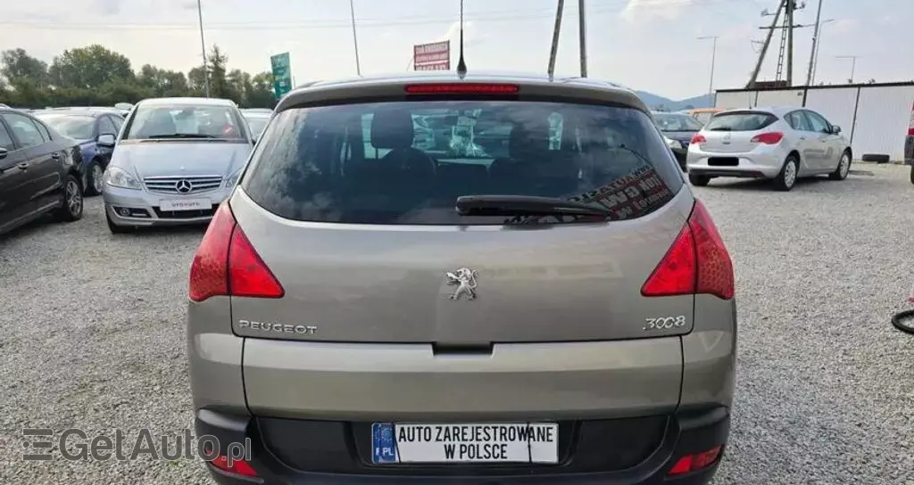 PEUGEOT 3008 
