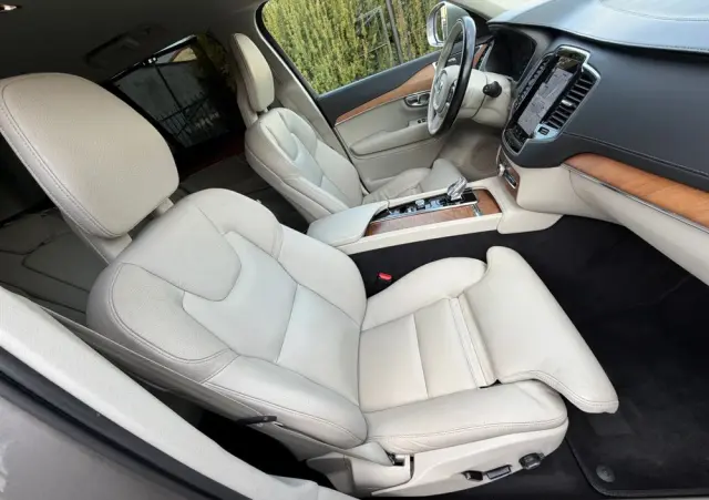 VOLVO XC 90 D5 AWD Inscription