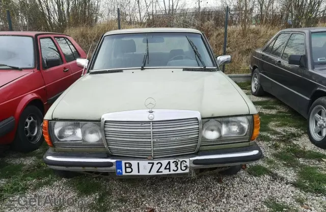 MERCEDES-BENZ W 123 
