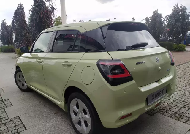 SUZUKI Swift 1.2 Dualjet SHVS Premium Plus CVT