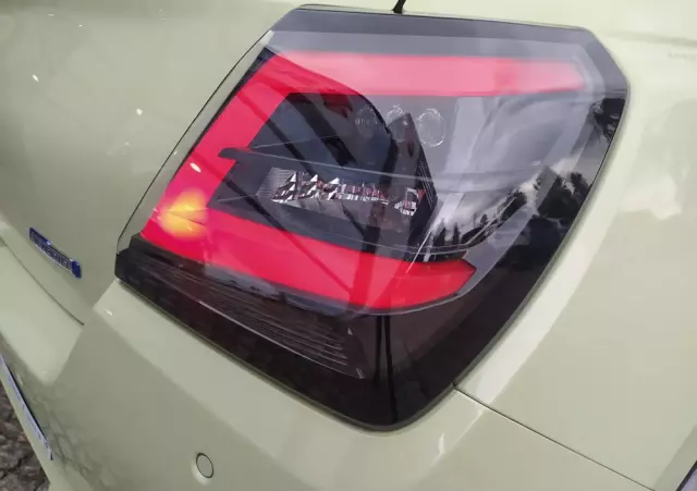 SUZUKI Swift 1.2 Dualjet SHVS Premium Plus CVT