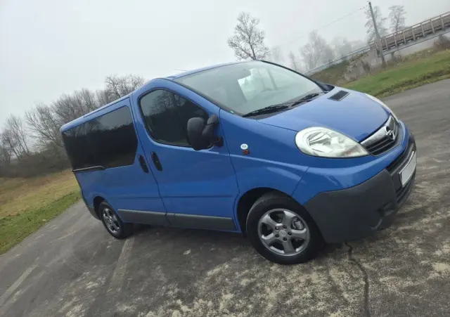 OPEL Vivaro 