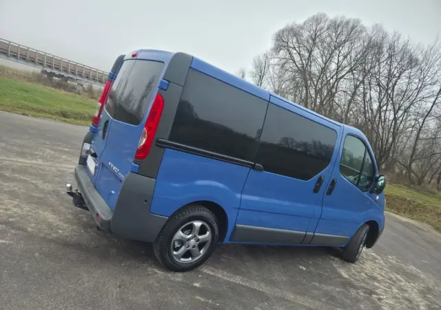 OPEL Vivaro 