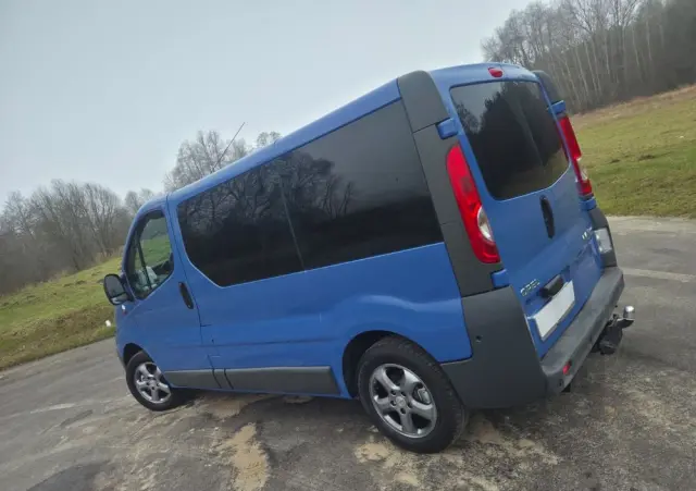 OPEL Vivaro 