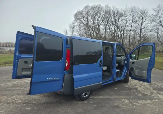 OPEL Vivaro 