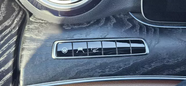 MERCEDES-BENZ Klasa E 4Matic