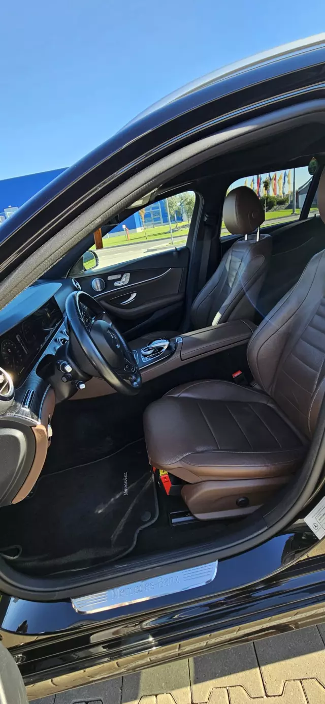 MERCEDES-BENZ Klasa E 4Matic