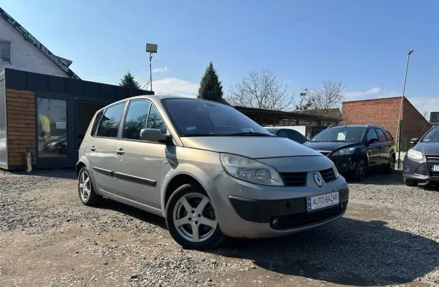 RENAULT Scenic 