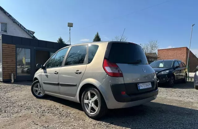 RENAULT Scenic 