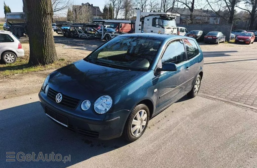 VOLKSWAGEN Polo 