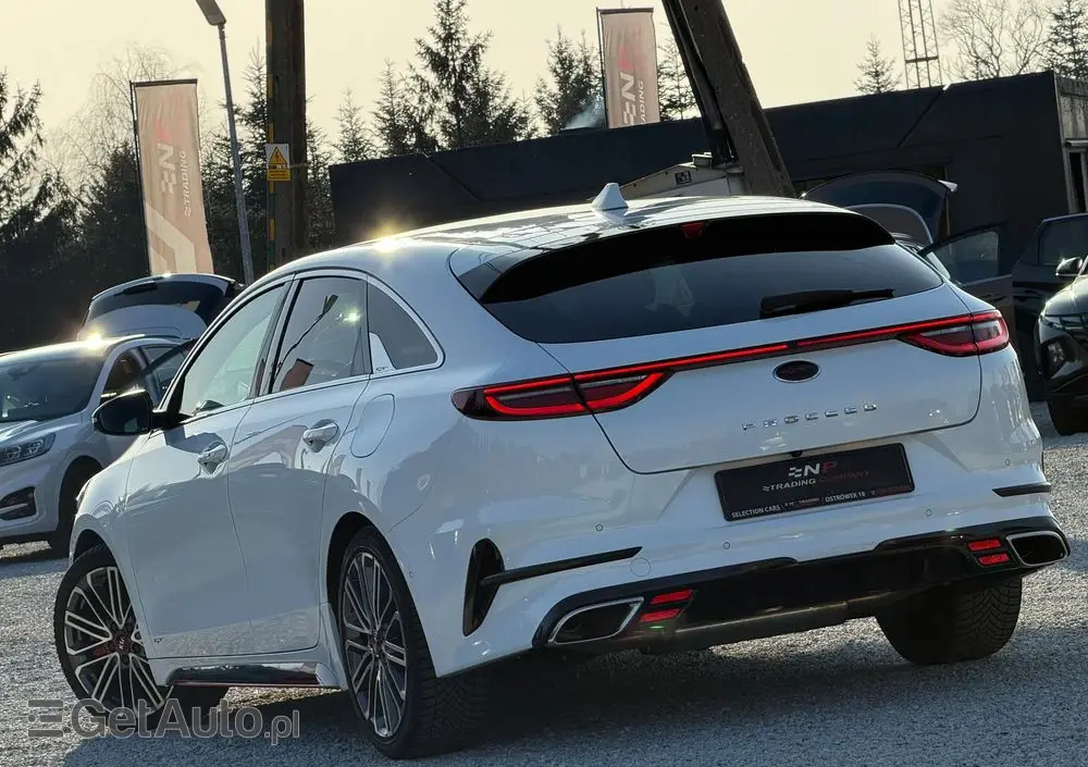 KIA ProCeed 1.6 T-GDI DCT7 OPF GT