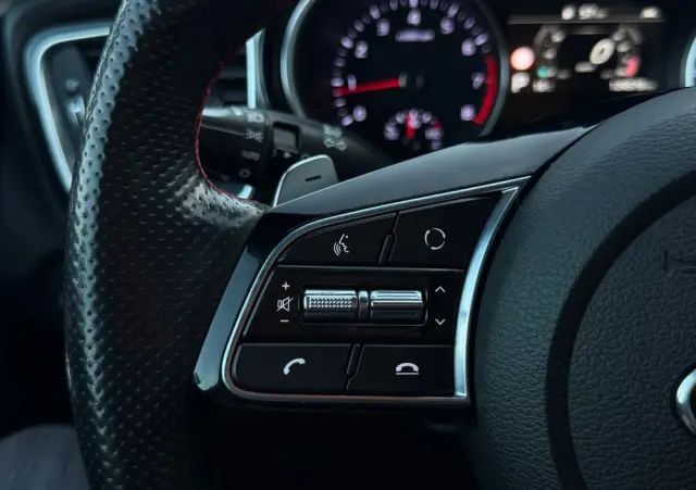 KIA ProCeed 1.6 T-GDI DCT7 OPF GT