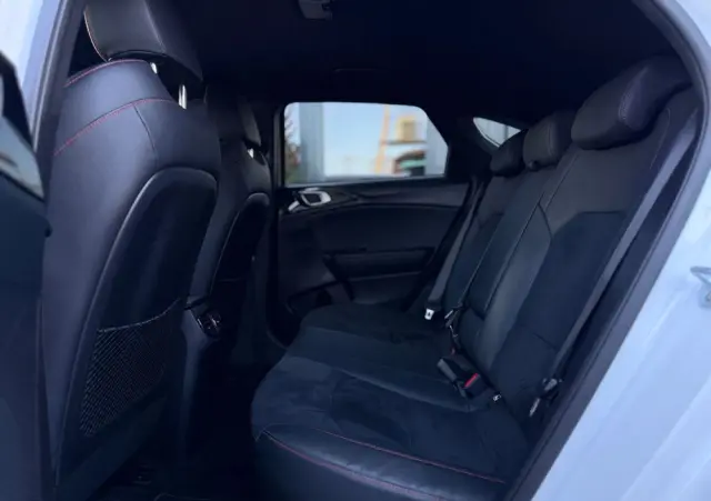 KIA ProCeed 1.6 T-GDI DCT7 OPF GT