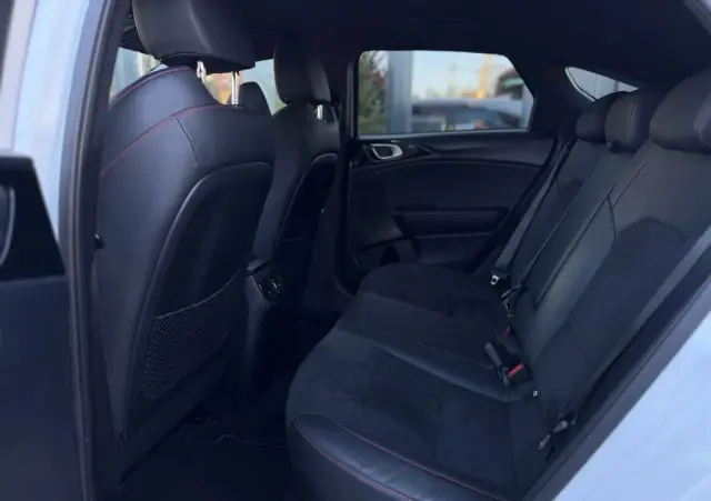 KIA ProCeed 1.6 T-GDI DCT7 OPF GT