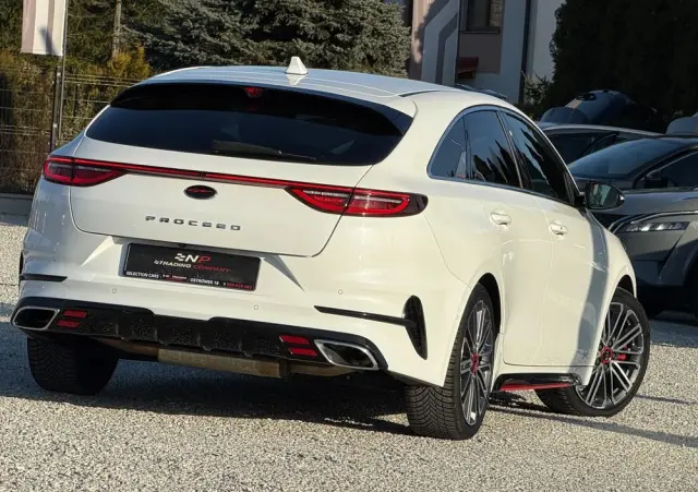 KIA ProCeed 1.6 T-GDI DCT7 OPF GT