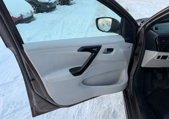 PEUGEOT 301 1.2 VTi/Pure Tech Allure