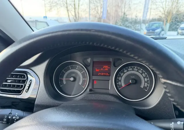 PEUGEOT 301 1.2 VTi/Pure Tech Allure