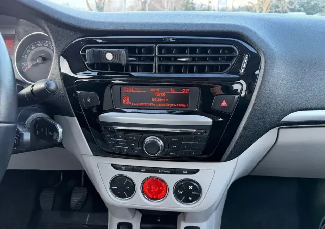 PEUGEOT 301 1.2 VTi/Pure Tech Allure