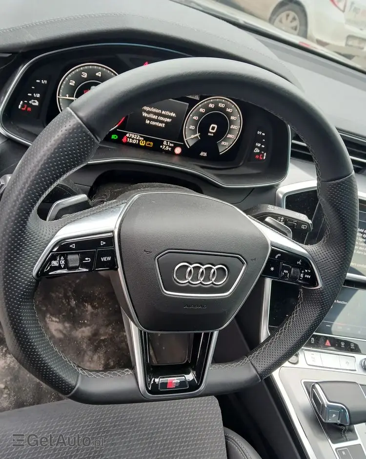 AUDI A6 Avant 50 TFSI e quattro S tronic S line