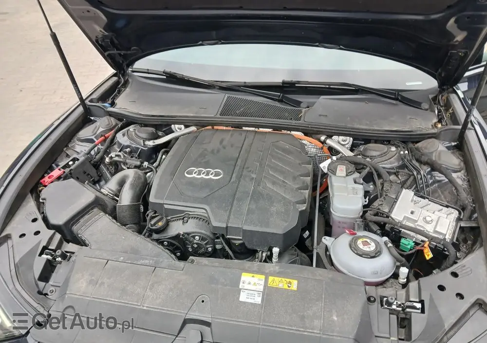 AUDI A6 Avant 50 TFSI e quattro S tronic S line