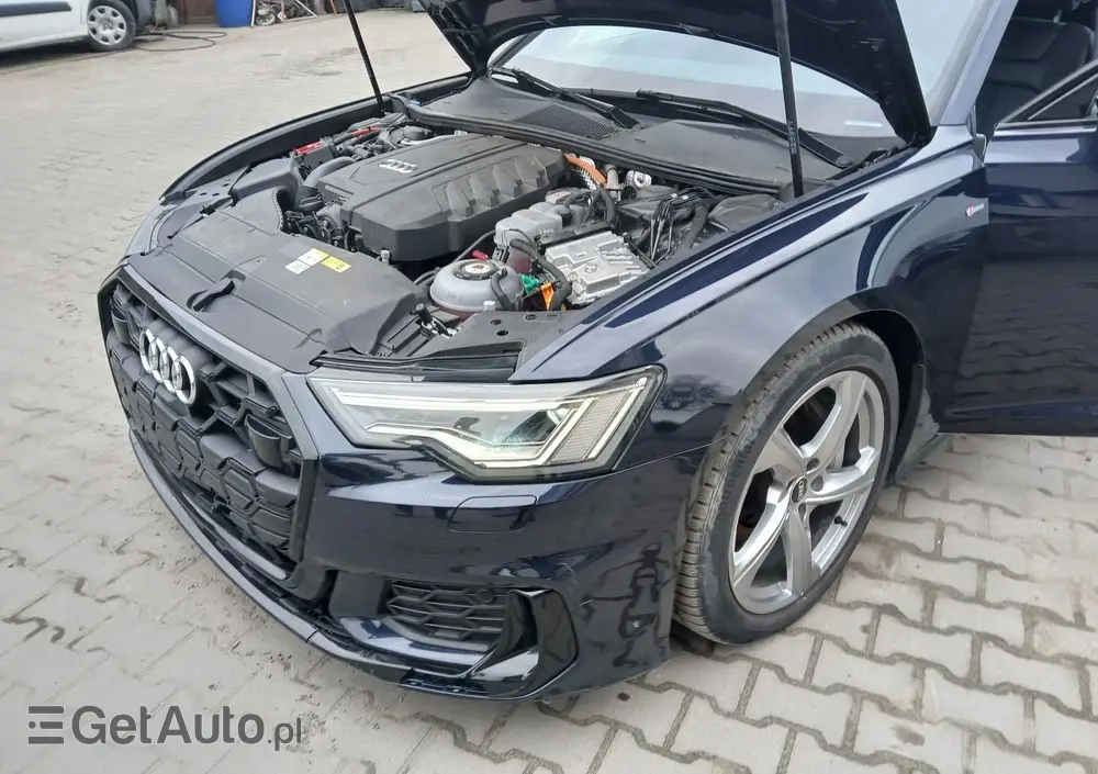 AUDI A6 Avant 50 TFSI e quattro S tronic S line