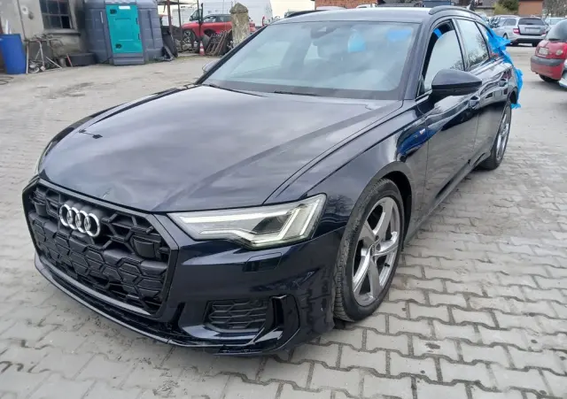 AUDI A6 Avant 50 TFSI e quattro S tronic S line