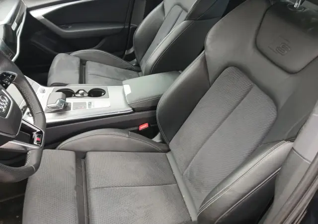 AUDI A6 Avant 50 TFSI e quattro S tronic S line