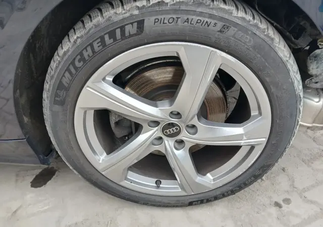 AUDI A6 Avant 50 TFSI e quattro S tronic S line