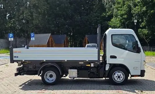 MITSUBISHI Canter Fuso 