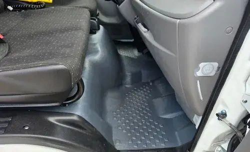 MITSUBISHI Canter Fuso 